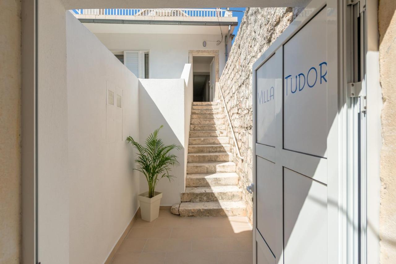Apartments Villa Tudor 1 Hvar Town Exterior photo