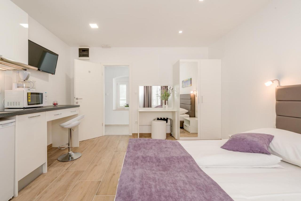 Apartments Villa Tudor 1 Hvar Town Exterior photo