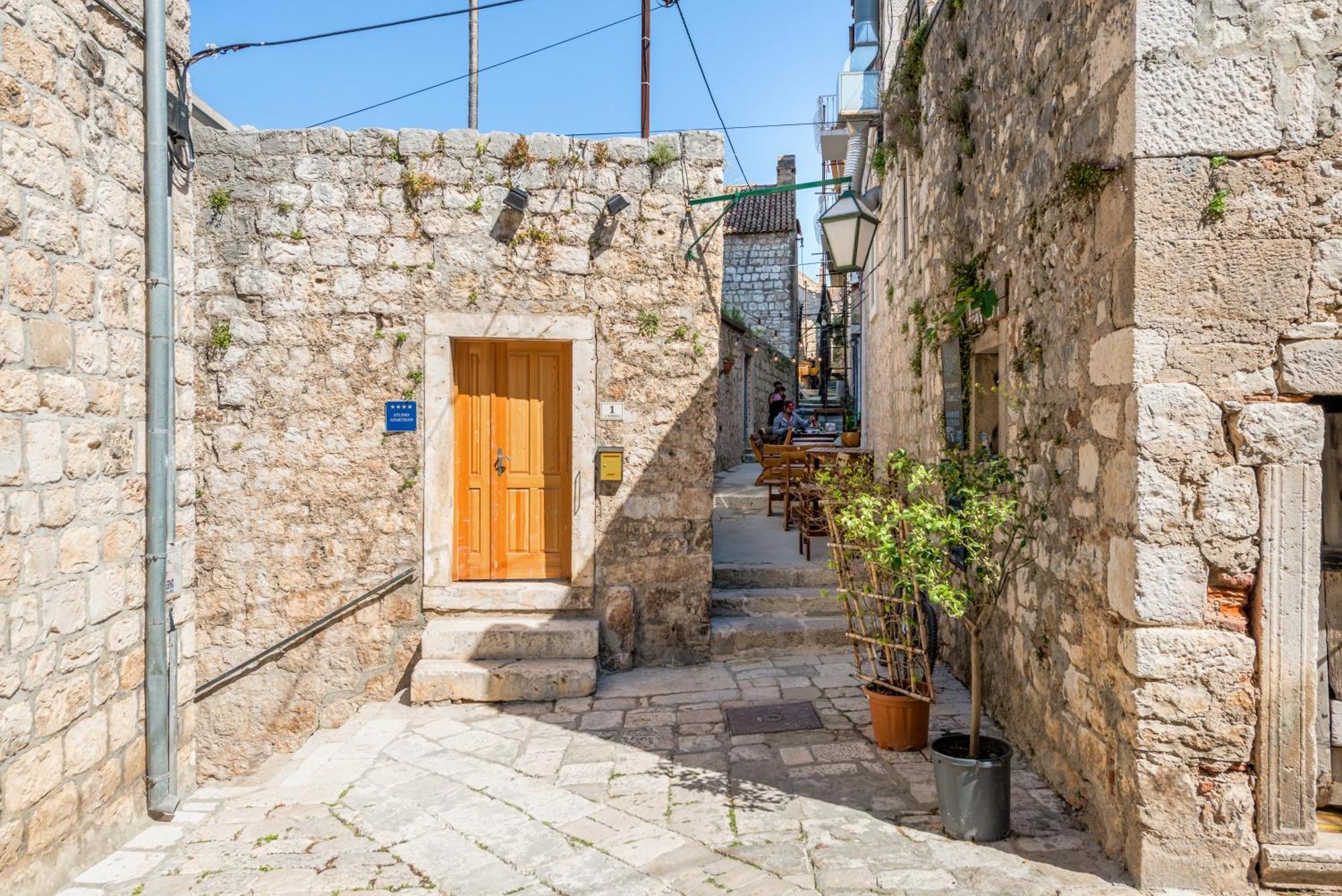 Apartments Villa Tudor 1 Hvar Town Exterior photo